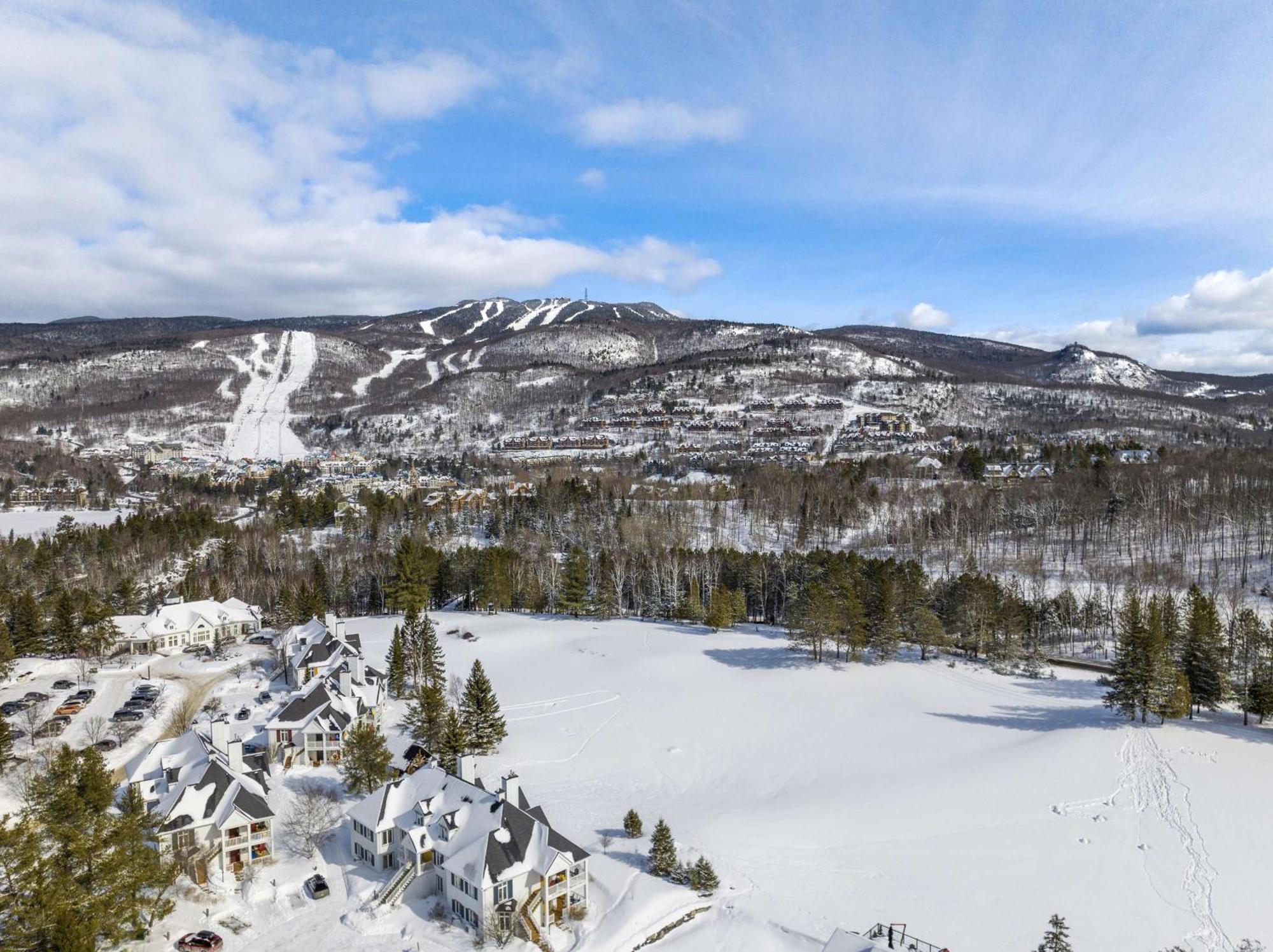 Hilton Grand Vacations Club Tremblant Canada Mont-Tremblant Exterior photo
